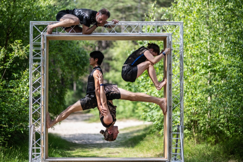 Frames / Bart Grietens