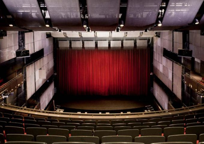 Saddlers Wells Theatre London 2012 / Empty Stages de Tim Etchells et Hugo Glendinning