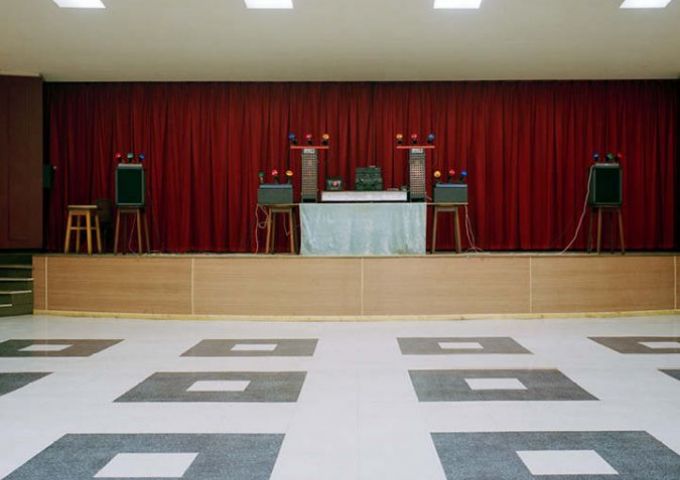 Shef discofinal / Empty Stages de Tim Etchells et Hugo Glendinning